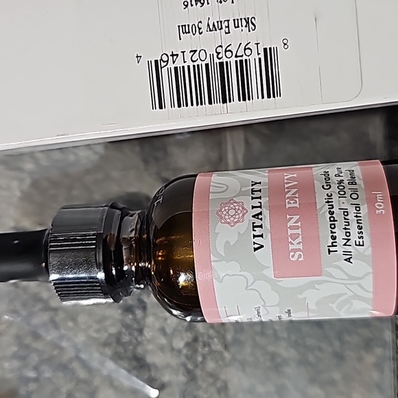 VITALITY OIL ASSORTMENT - Picture 4 of 4